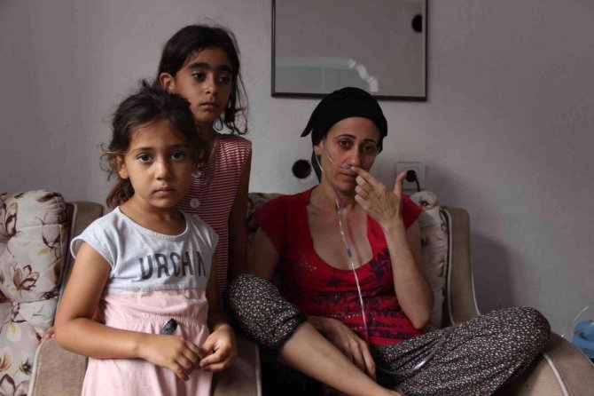 Minik Sevda’dan Yürek Yakan Sözler: “Annemin Eski Haline Kavuşmasını İstiyorum”