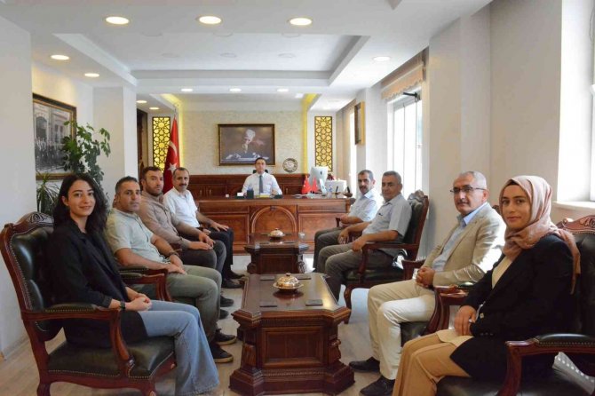 Yedisu Kaymakamı Furkan Başar Göreve Başladı