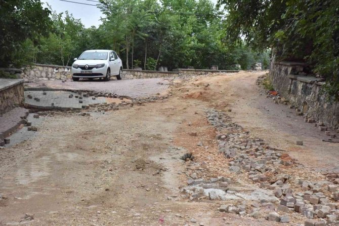 Şeyh Edebali Türbesi’ne Giden Yol Araç Trafiğine Kapatılıyor