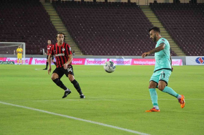 Spor Toto Süper Lig: Gaziantep Fk: 1 - Antalyaspor: 2 (İ̇lk Yarı)