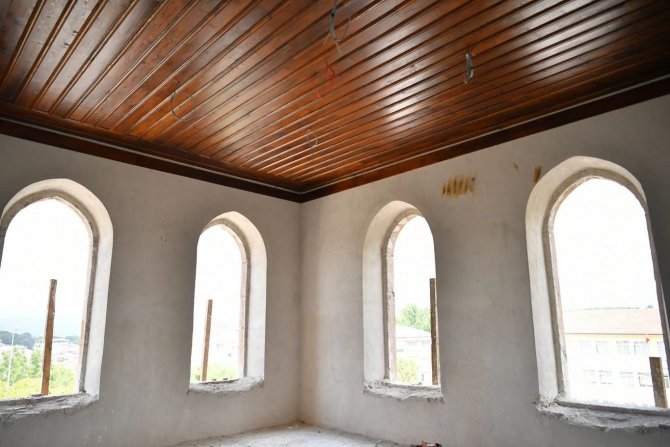 Tarihi Gazi Evronos Ortaokulu Restore Ediliyor