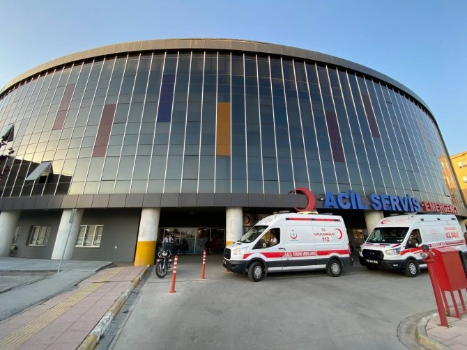 Düşerek Yaralanan Korucu Helikopterle Hastaneye Kaldırıldı
