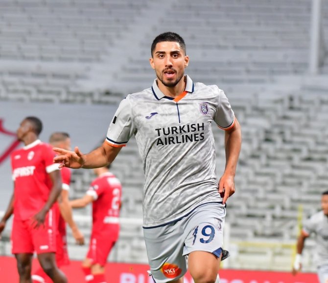 Uefa Avrupa Konferans Ligi: Royal Antwerp: 0 - Başakşehir: 1 (İ̇lk Yarı)