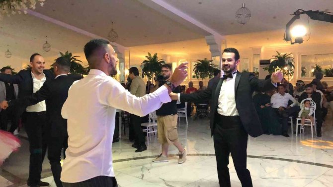 Kayserisporlu Futbolcular Düğünde Coştu