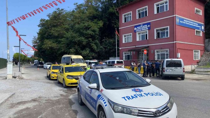 Ticari Taksilere Uygulama Yapıldı