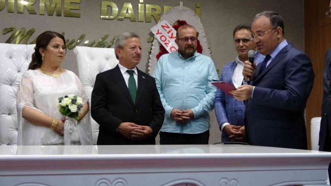 Bakan Bozdağ, Nikah Şahidi Oldu