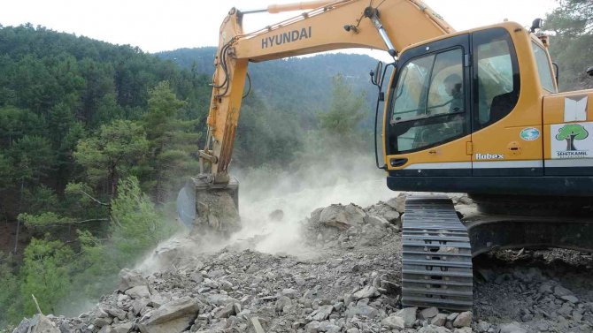 Feke’de Araziler Suya Kavuşacak