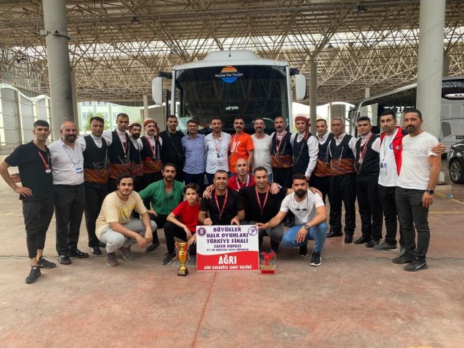 Ağrı Halk Eğitim Merkezi Türkiye Üçüncüsü Oldu