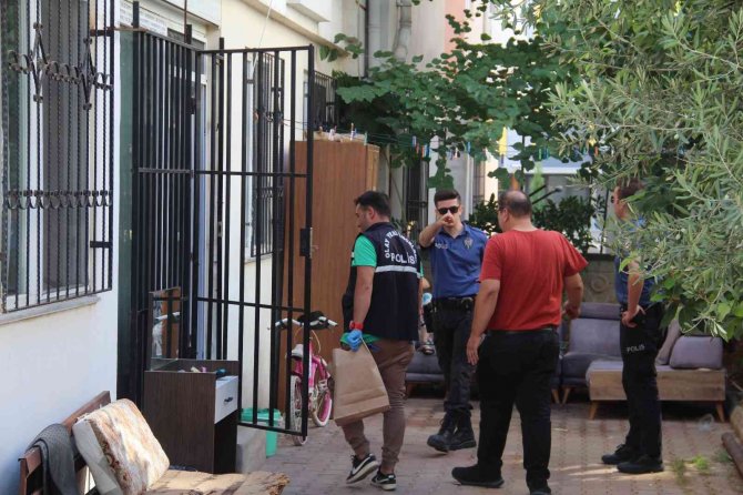 Antalya’da İki Arkadaşın Telefon Numarası Tartışmasında Silah Konuştu: 1 Yaralı