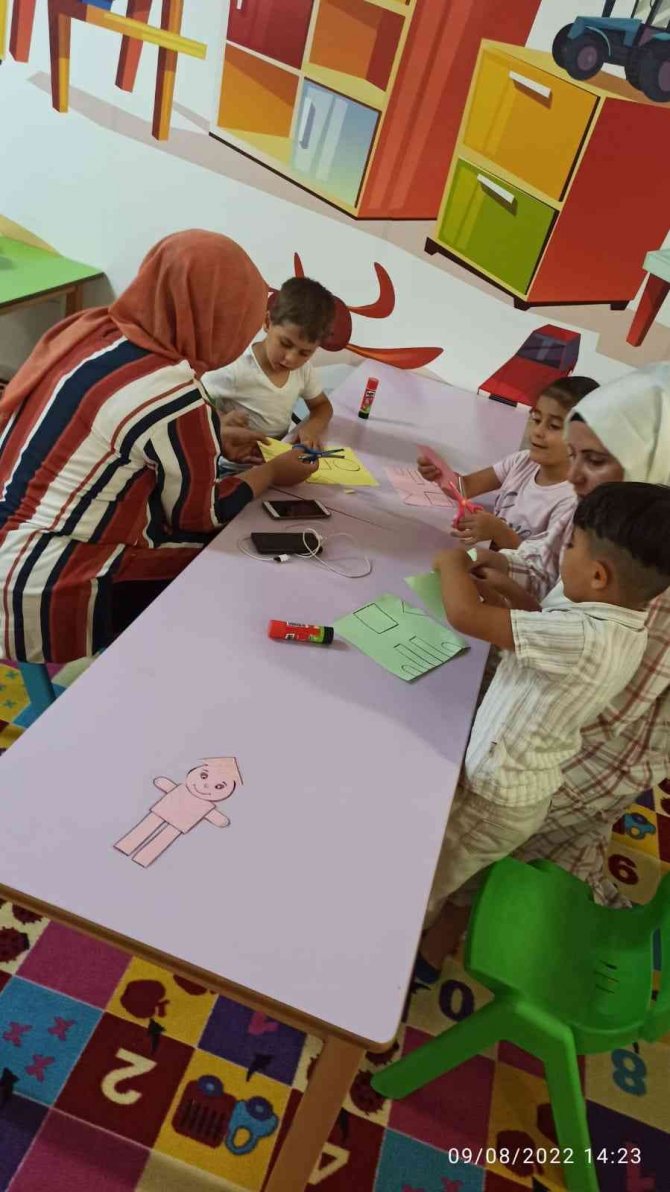 Sincan’da Çocuklar Anneleriyle Matematik Öğreniyor