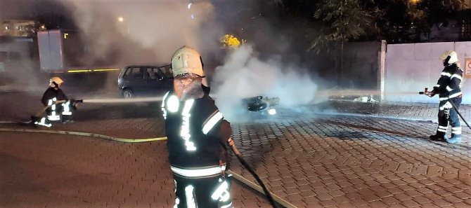 Seyir Halindeki Lüks Motosiklet Alev Alev Yandı