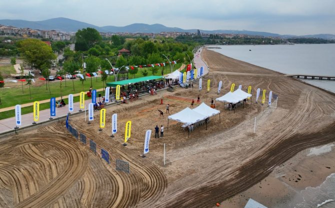 Plaj Voleybolu Heyecanı Başladı
