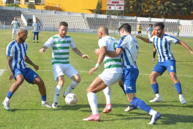 Efeler 09 Sfk, Açılış Maçından Galibiyetle Ayrıldı