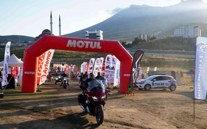 Gökyüzüne En Yakın Festival Erciyes Motofest Başladı