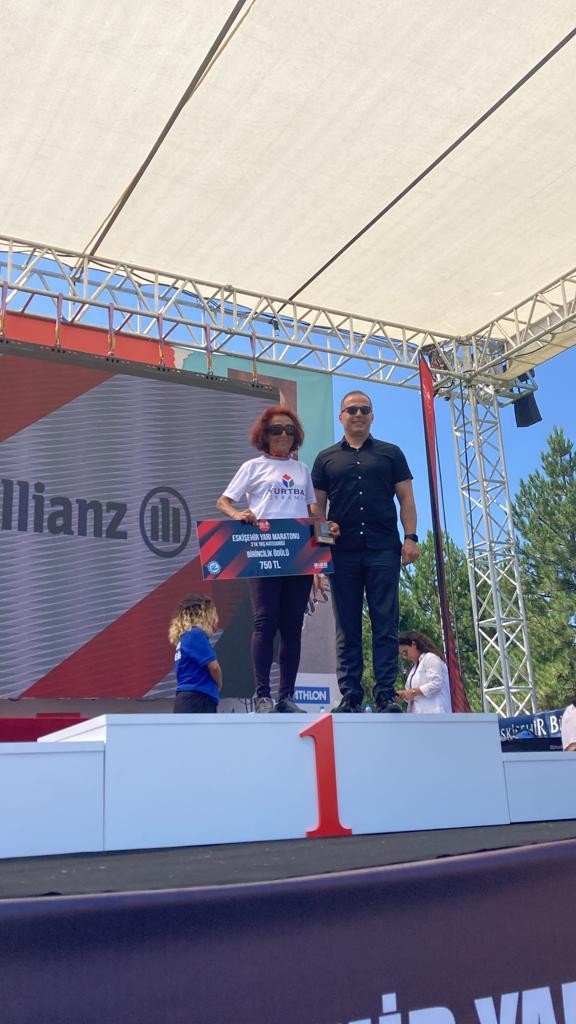 Nilgün Çelik, Eskişehir’den Madalyayla Döndü
