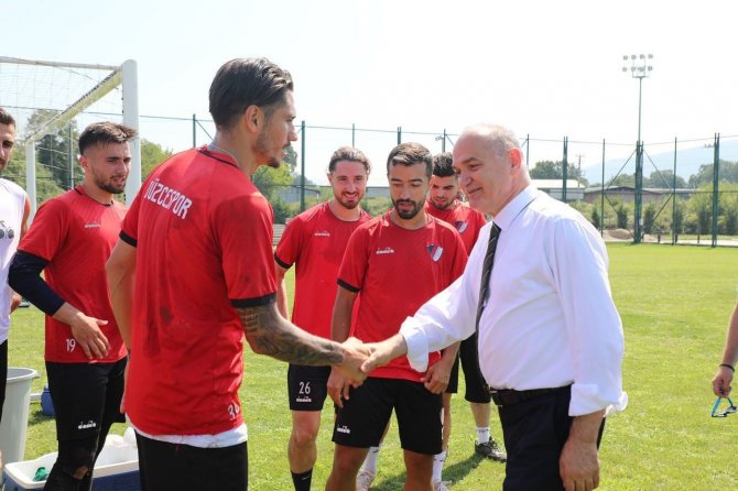 Belediye Başkanı Özlü’den Düzcespor’a Destek Ziyareti