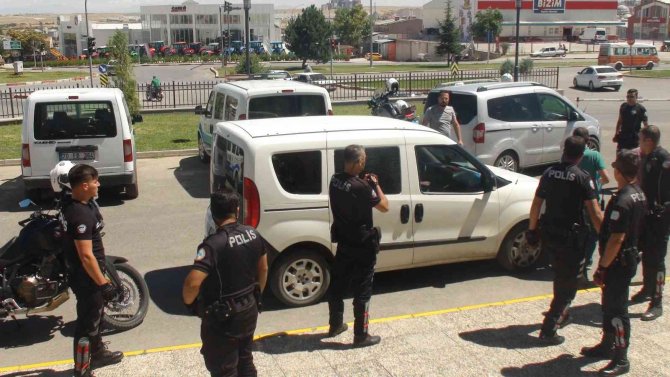 Karaman’daki Cinayetin Şüphelisi İ̇zmir’de Yakalandı