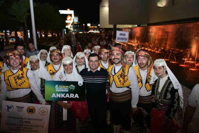 Dünya’nın Ve Türkiye’nin Renkleri Kepez’de Buluştu