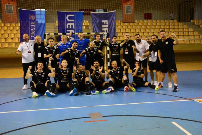 Uefa Futsal Şampiyonlar Ligi Biletini İ̇sveç Ekibi Örebro Sk Kaptı