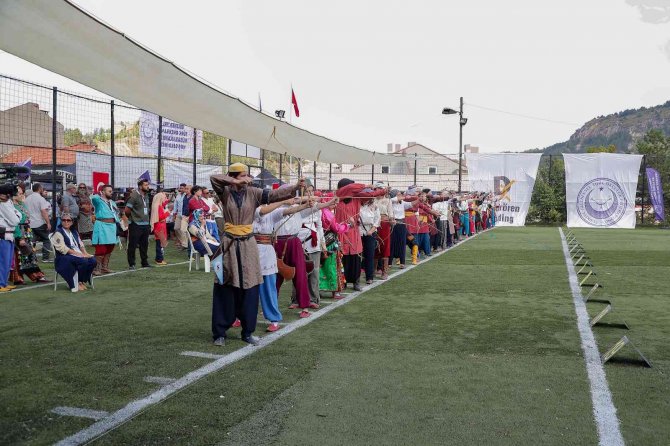 Kütahya’da Türkiye Geleneksel Türk Okçuluk Federasyonu Zafer Kupası Heyecanı