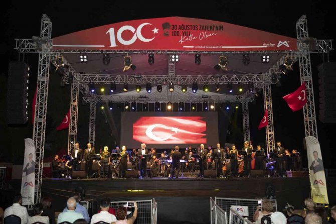 Mersin’de ’Zafer Doğru 100. Yıl Oratoryosu’