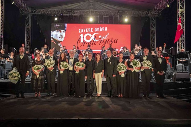 Mersin’de ’Zafer Doğru 100. Yıl Oratoryosu’