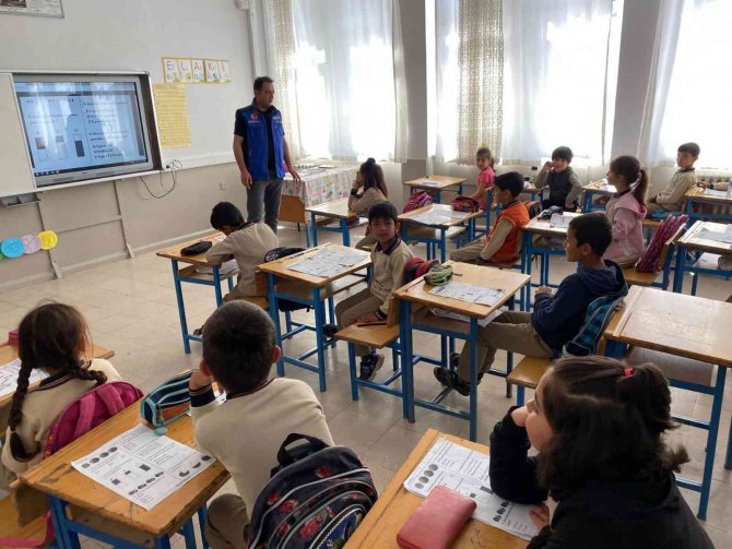 Erzincan’da “Temel Eğitimde 10.000 Okul Projesi” Hayata Geçirildi