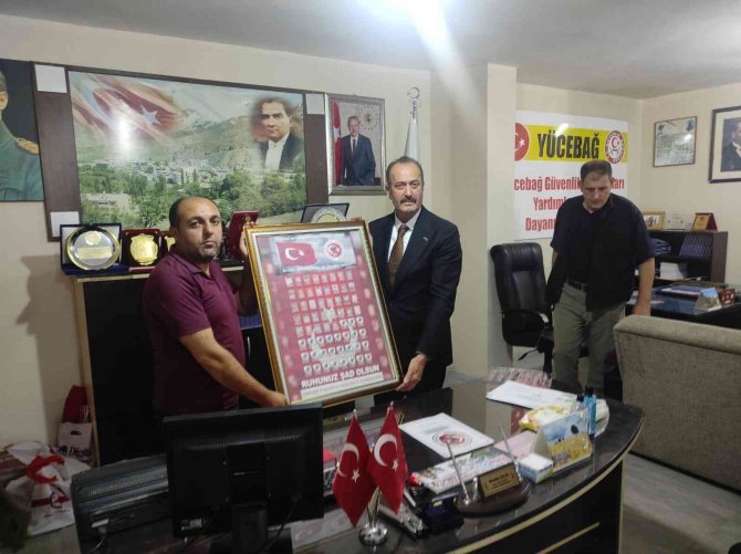 Batman’da Şehit Yakınlarından Osmanağaoğlu’na Anlamlı Hediye