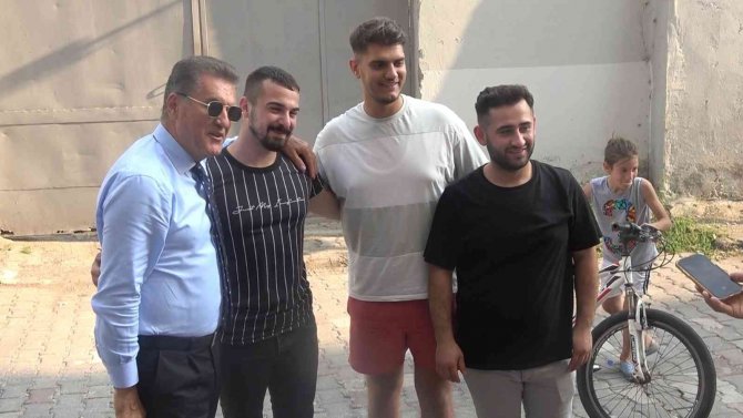 Tdp Genel Başkanı Sarıgül: “Camilerimiz İbadet Yapma Yeridir, Siyasete Ulaşma Yeri Olarak İstismar Edilmemelidir”