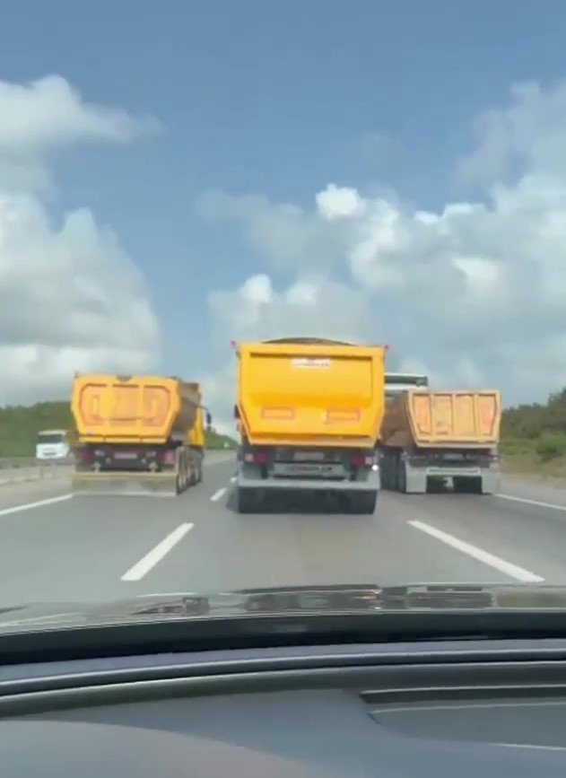 İ̇stanbul’da Hafriyat Kamyonları Tehlike Saçıyor
