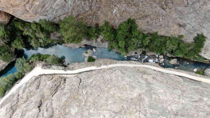 Saklı Kalmış Cennet, Görenleri Cezbediyor