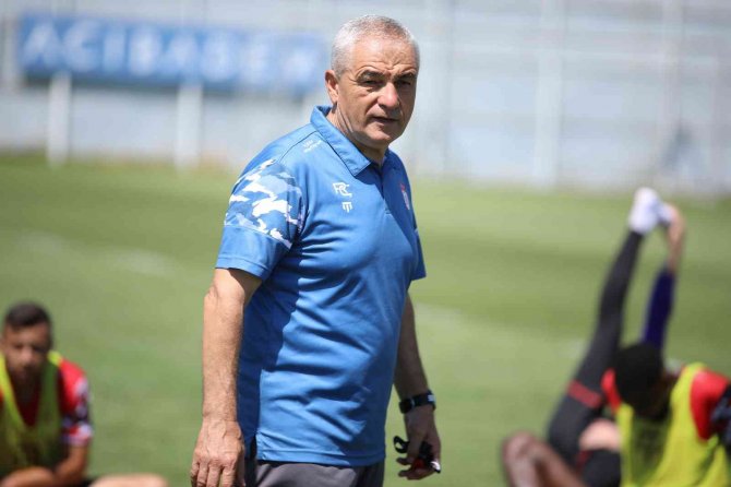 Rıza Çalımbay: “Hedefimiz Beşiktaş’tan Puan Almak”