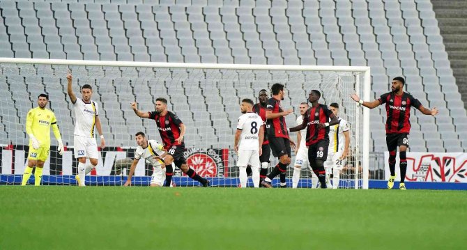 Spor Toto Süper Lig: Karagümrük: 2 - Mke Ankaragücü: 0 (Maç Devam Ediyor)