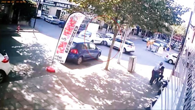 Tekirdağ’da Otomobil Sürücüsünün Yaralandığı Kaza Kamerada