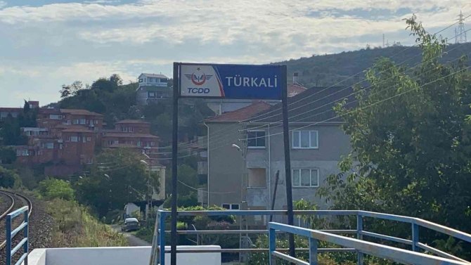 Yük Treninin Çarptığı Futbolcu Hayatını Kaybetti