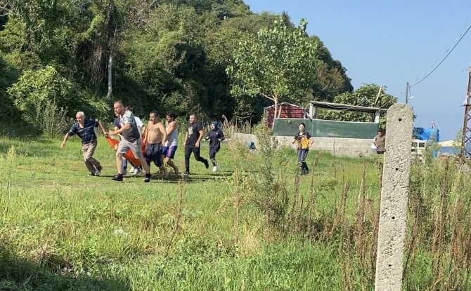 Zonguldk’ta 13 Yaşındaki Yavuz, Denize Kaçan Topunu Alırken Kalp Krizinden Öldü