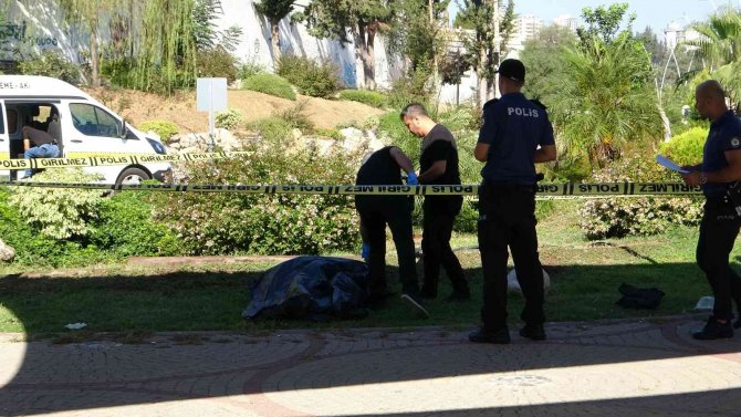Adana’da Baraj Gölüne Girdikten Sonra Kaybolan İki Kişinin Cesedi Bulundu
