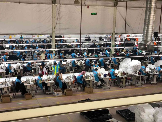 Silvan’dan İ̇talya’ya Direkt Hazır Giyim İhracatı