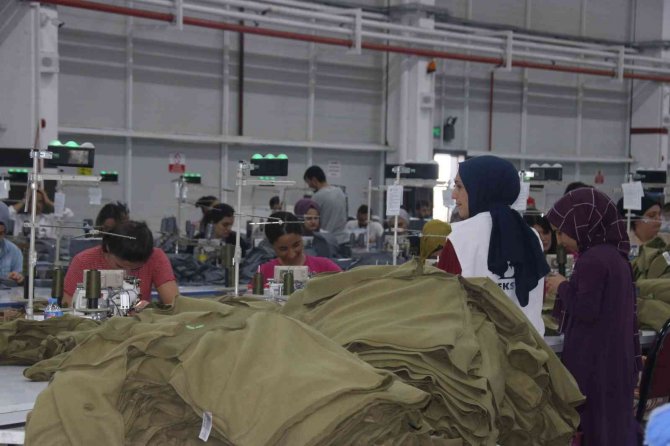 Silvan’dan İ̇talya’ya Direkt Hazır Giyim İhracatı