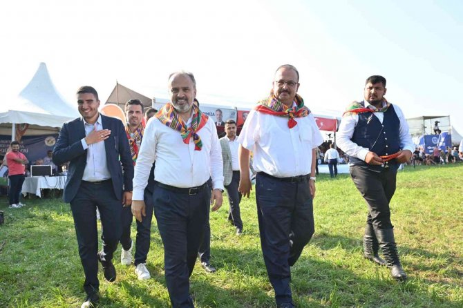 Başpehlivan Hüseyin Gümüşalan Oldu