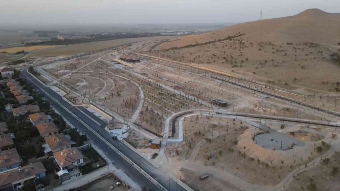 Başkan Altay, Konya’nın En Büyük Millet Bahçesinde İncelemelerde Bulundu