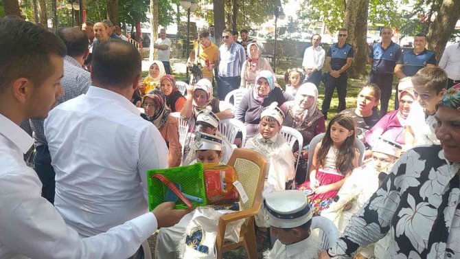 İ̇skilip Belediyesi’nden Sünnet Şöleni