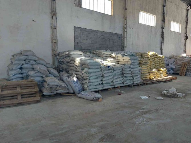 Elazığ’da 54 Ton Sahte Gübre Ele Geçirildi