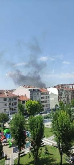 Yıkımı Süren Pazar Yerinde Yangın Çıktı
