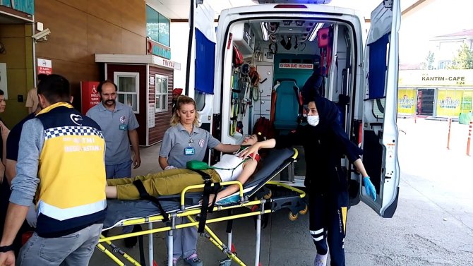 Tur Otobüsü Şarampole Uçtu: 1 Ölü, 45 Yaralı (2)