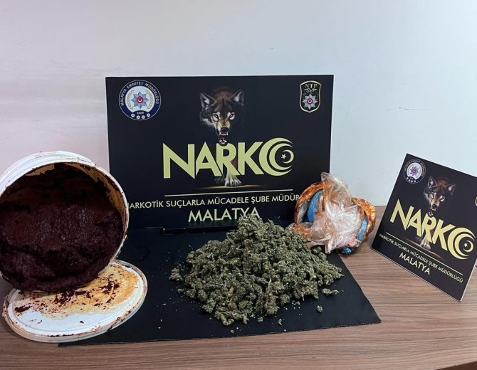 Salça Bidonunda Esrar Ele Geçirildi