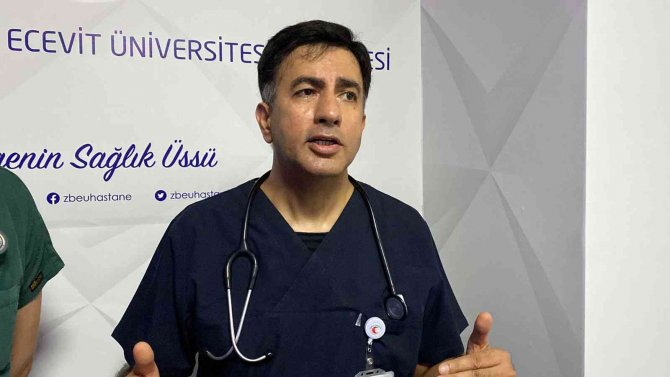 Serinlemek İçin Gittiği Denizde Nadir Görülen Durum Yaşadı