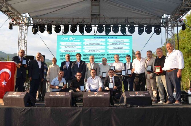 Eflanililer Ova Yaz Şenliğinde Eğlendi