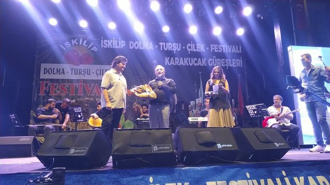 Ahmet Şafak İ̇skilip’te Konser Verdi