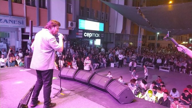 Ahmet Şafak İ̇skilip’te Konser Verdi